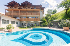 Wanderhotel Teiserhof Funes